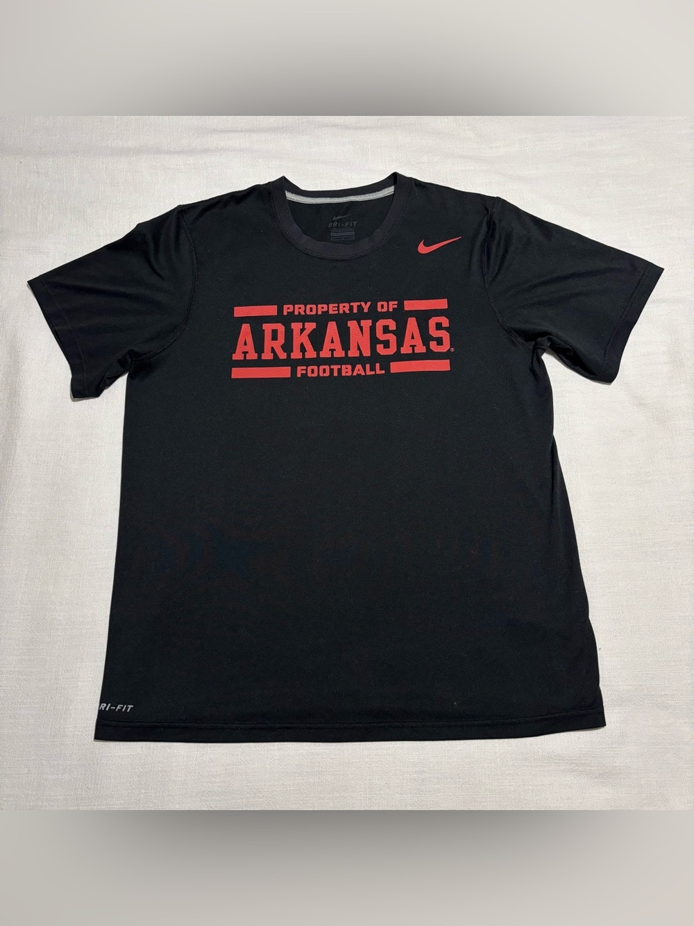 Men’s Nike Dri-Fit Arkansas Razorbacks Football Tee | Black | Size Medium
